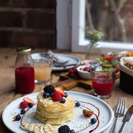 Hotel Zum Heidkrug & Cafe Lil Luneburg