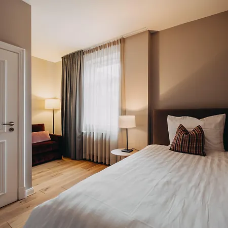 Zum Heidkrug & Cafe Lil Luneburg