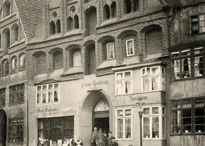 Hotel Zum Heidkrug & Cafe Lil Lüneburg
