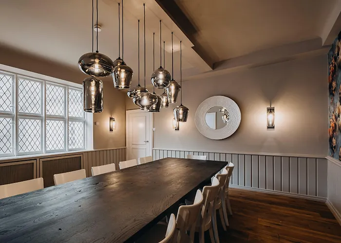 Zum Heidkrug & Cafe Lil Hotell